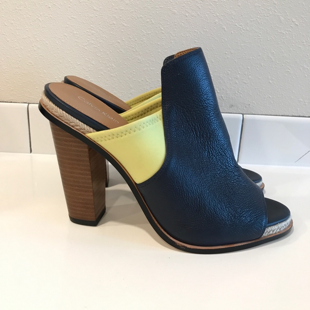 Calvin Klein Peggy peep toe mule